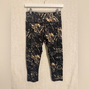 Constantly Varied Gear Marble Pattern Leggings. Size small. Get some squats in!